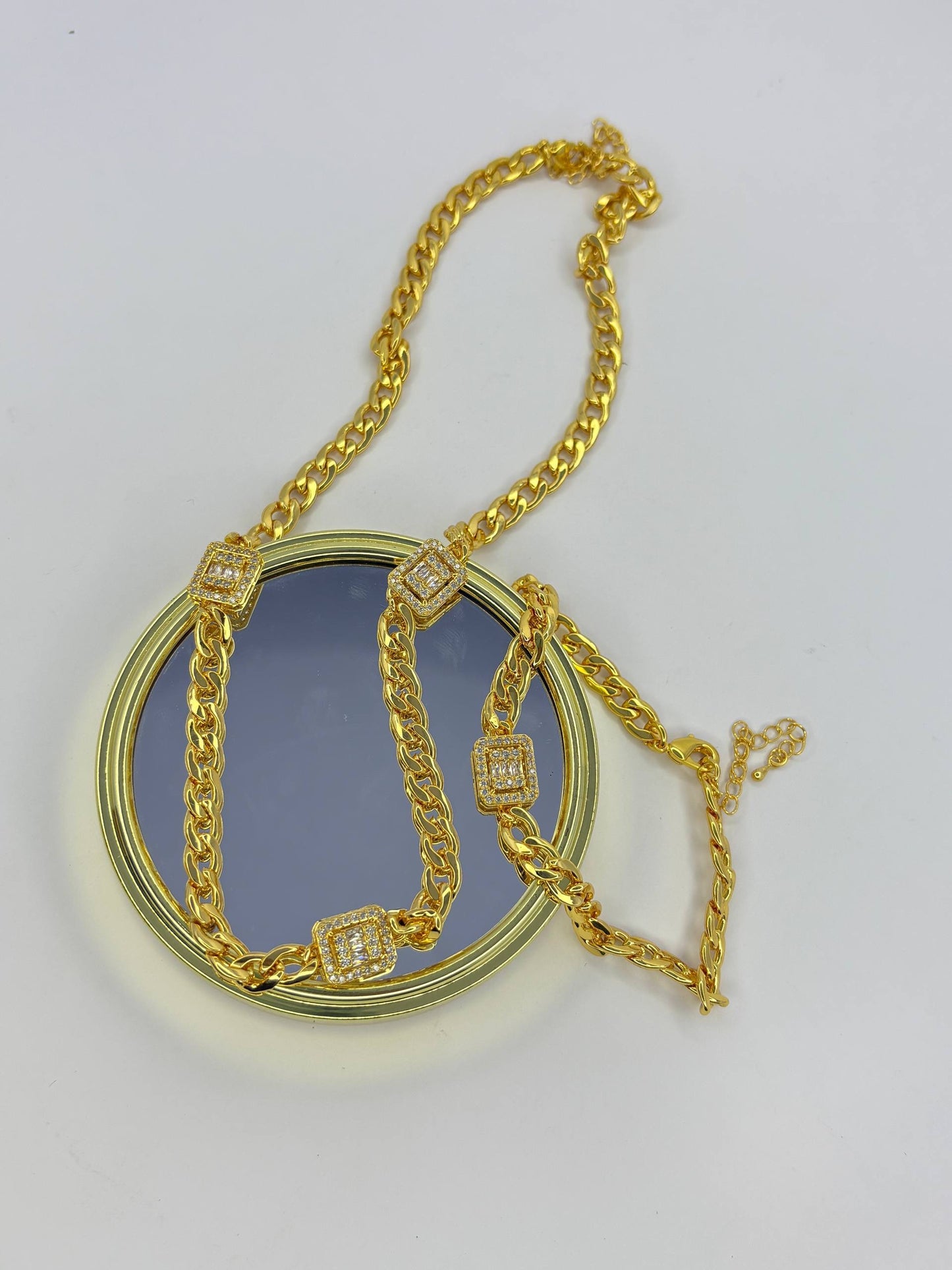 Golden Cascade Chain Set