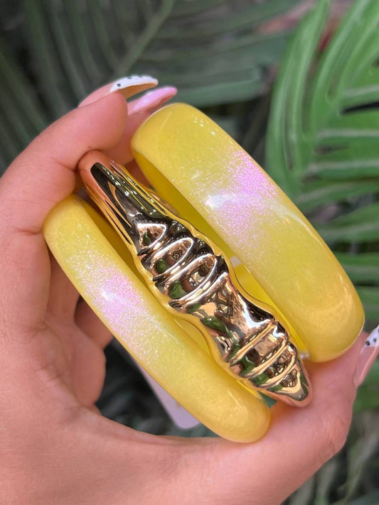 Sunny Shell Bangle Stack